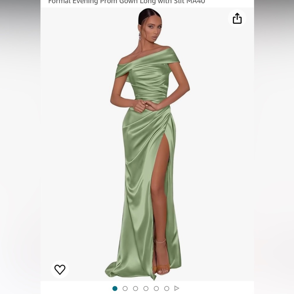Elegant Green Off-Shoulder Wedding Dress